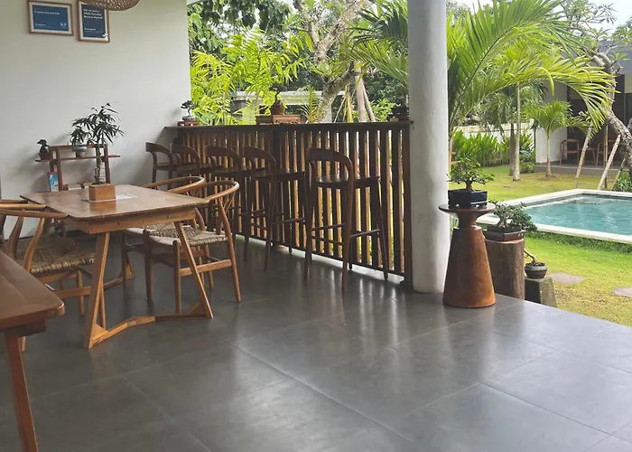 Tropical Almond Villa *