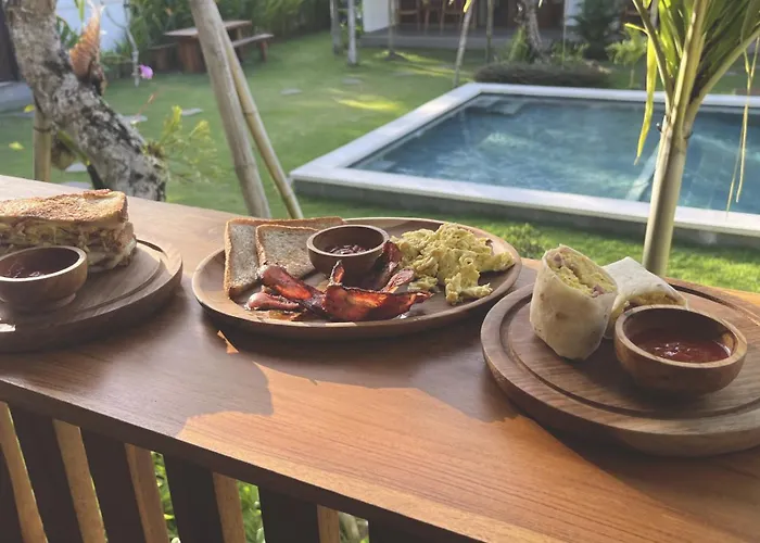 Villa Tropical Almond *
